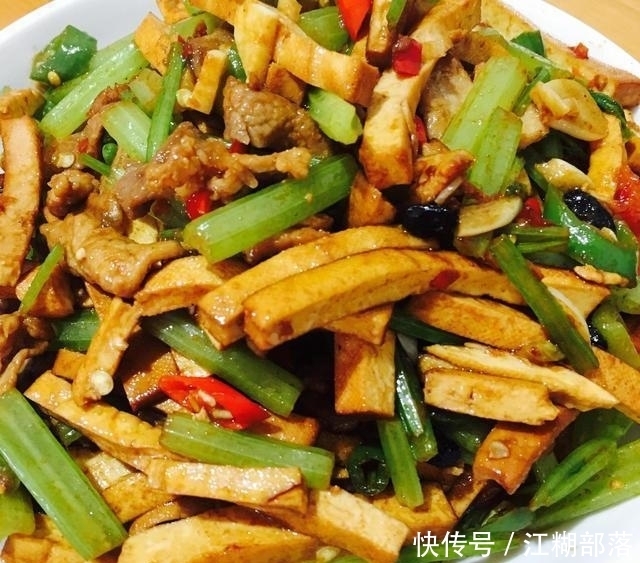 精选美食:香辣香干肉片,白菜丸子粉丝汤,羊肉山药汤,瘦肉海带