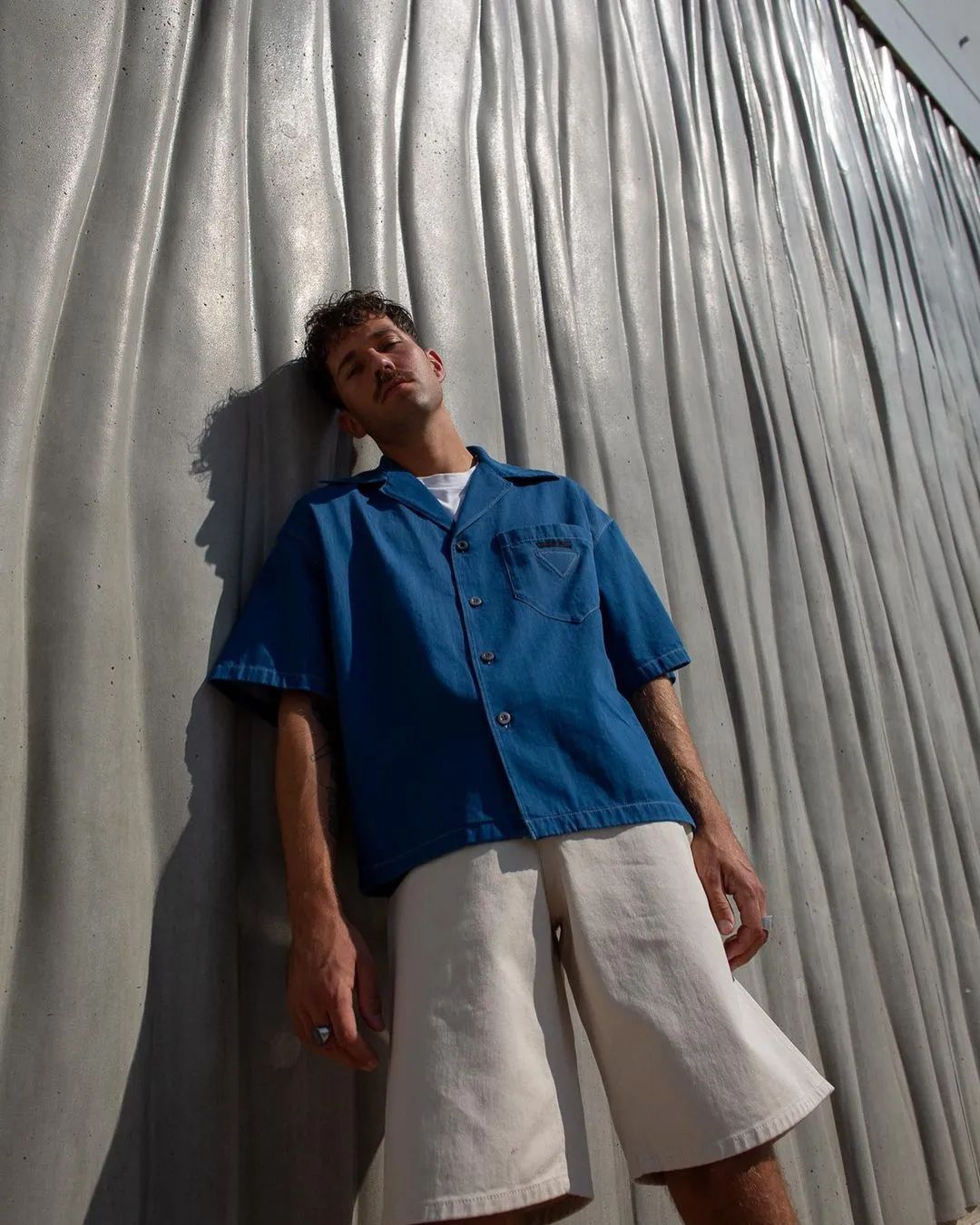 「短裤」也能穿得体面？这些穿法让男女都动心