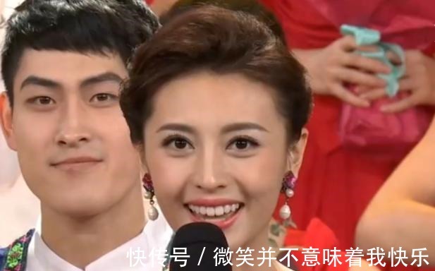 云亦云|央视主持人张舒越主持能力提升明显,颜值是先天优势!