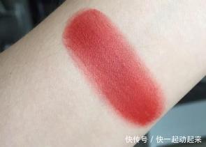 秋冬闭眼入系列,这几款显白不挑皮的口红色号,“必须”要有