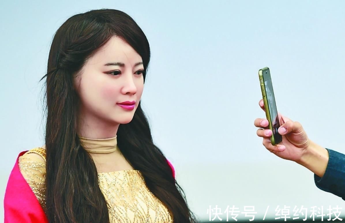 男性|女性机器人火了，做工“太逼真”却遭女性抵制，为什么呢？