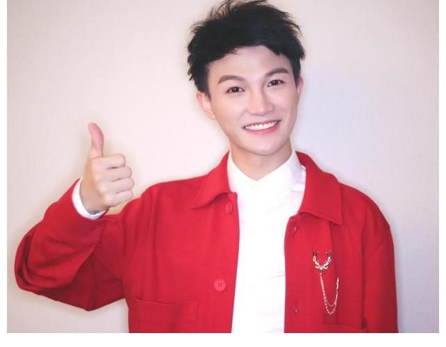 《offer3》路透曝光，毛不易帶醫(yī)學(xué)課本，周深被評(píng)有社交自覺癥