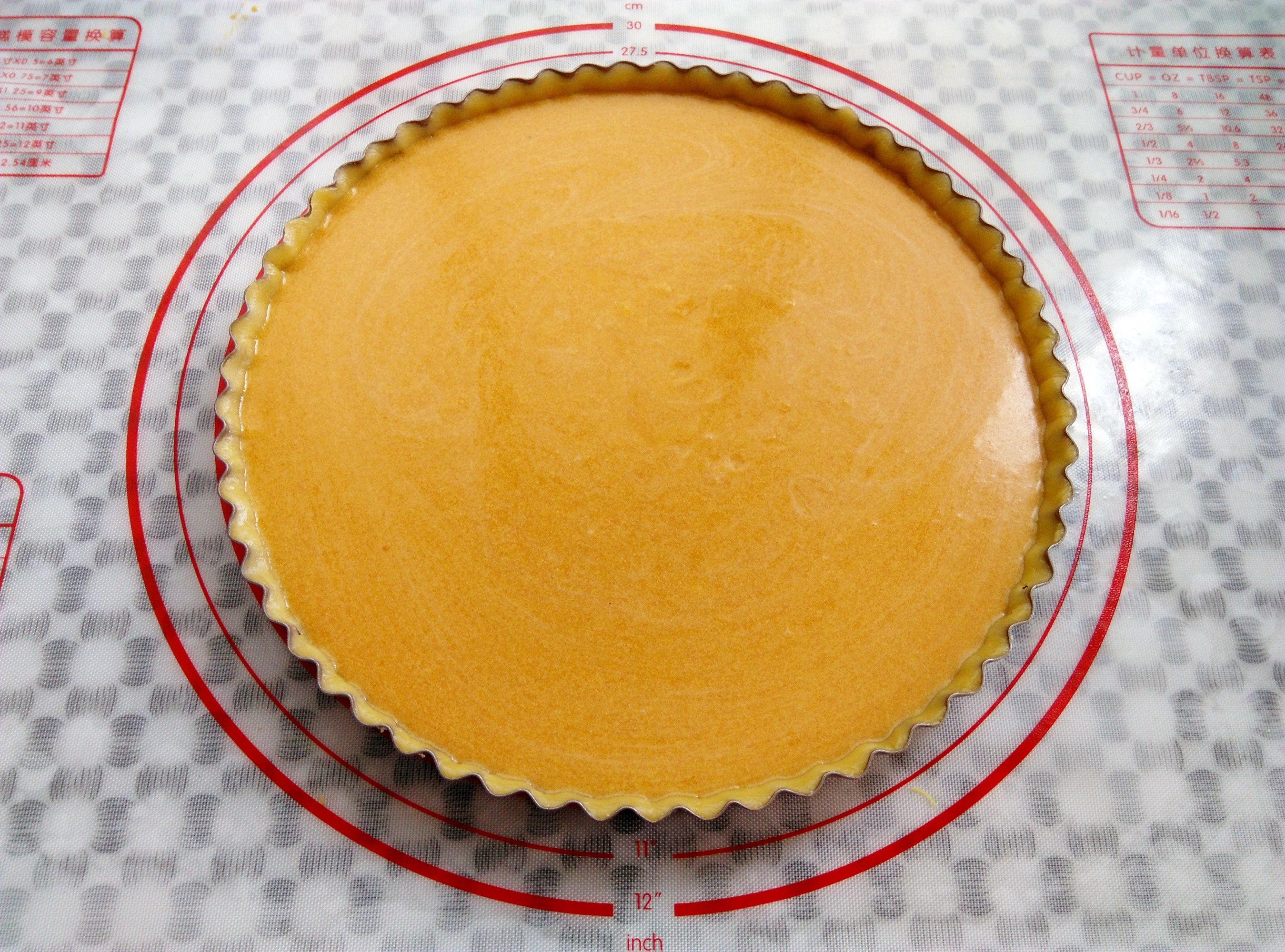 婆婆收了个32斤的大南瓜,我用它做南瓜派,香甜细腻比蛋糕还好吃