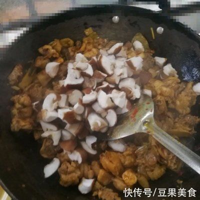 豆瓣酱|早上不知道吃什么，一碗家常菜大盘鸡全搞定