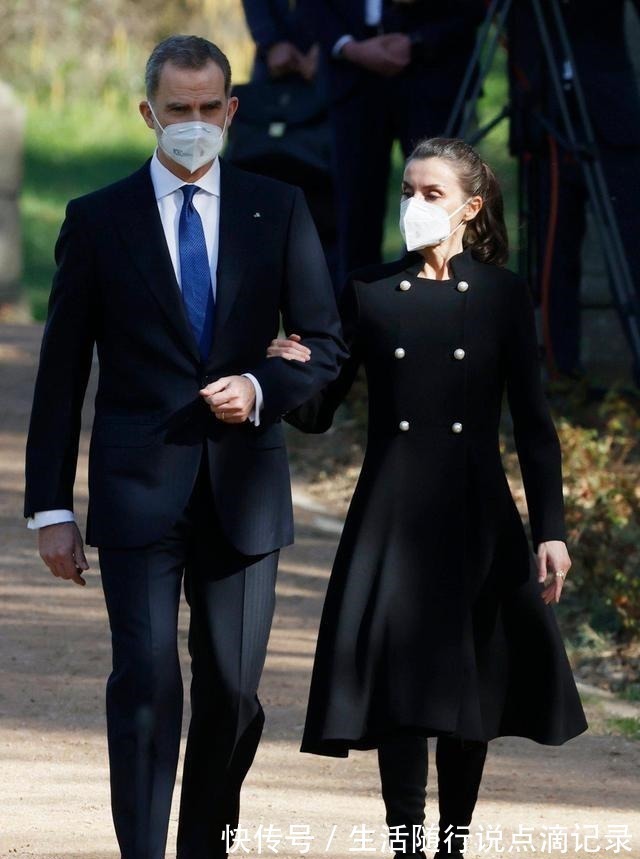 穿搭 降温怎么穿搭西班牙王后抗冻有一套,时尚并不意味着一定露腿!