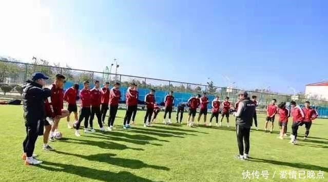 多宝体育- 多宝体育官方网站- 多宝体育APP下载 DUOBAO SPORTS花蝴蝶再现墨西哥队26世界杯门服将致敬传奇门将坎波斯