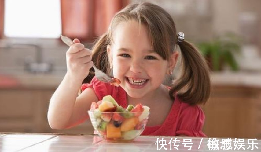 冰镇|夏季高温再难受,这4件事也不要对孩子做,家长别不当回事