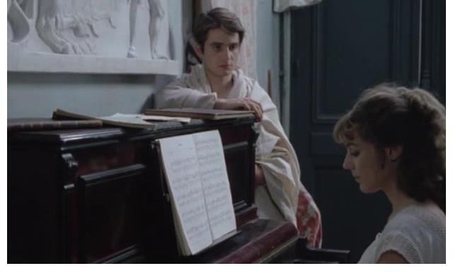 地狱篇#《两个英国女孩与欧陆》:用雕塑揭露战争的罪恶,书写反转未来