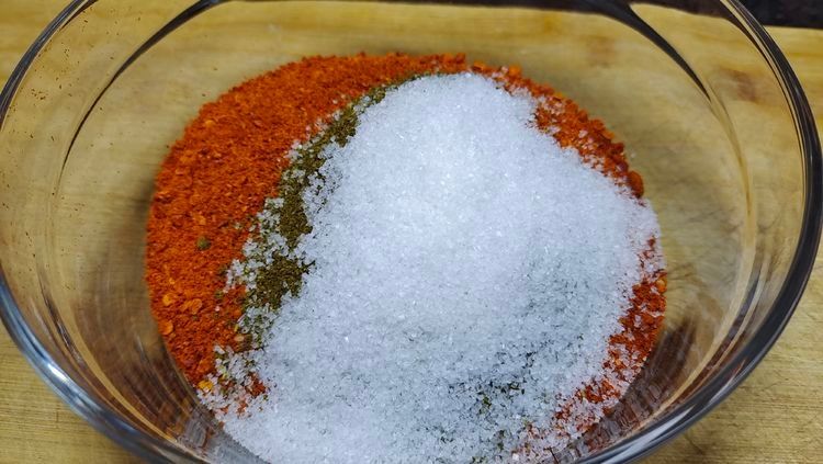 做辣椒油直接泼热油,直接加水都不对,大厨分享正确做法,好吃