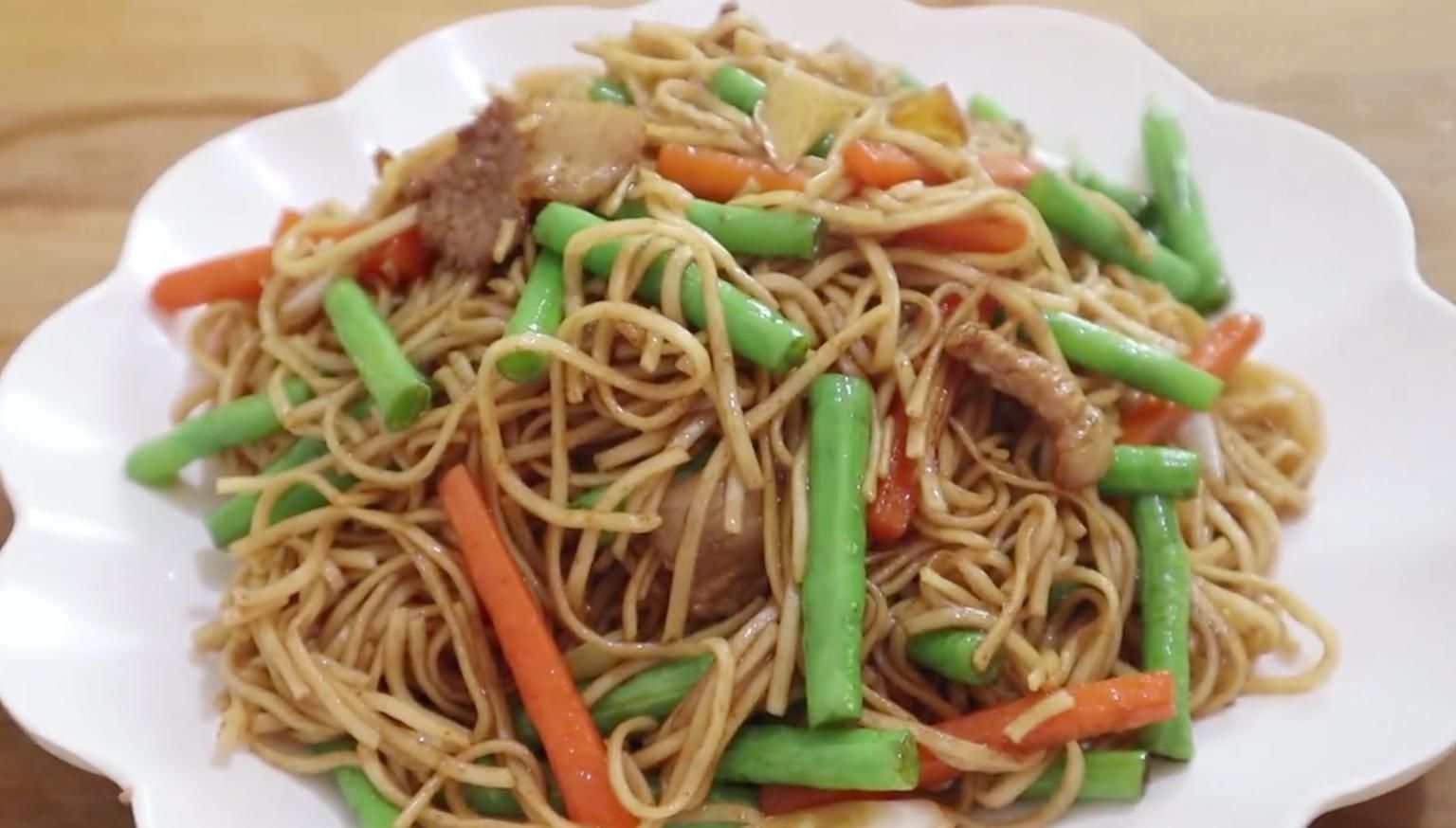 简单|孩子想吃炒面了,那就做一份吧,做法简单,鲜香美味,超好吃