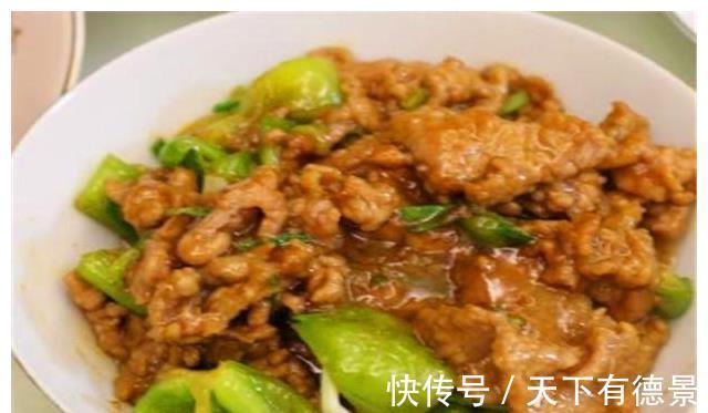 豆腐干|老公请发小来家吃饭，我特意下厨做一桌菜，饭后老公说不如去饭店