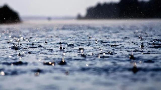 下雨天|讲真：下雨天千万不要来这水乡古镇