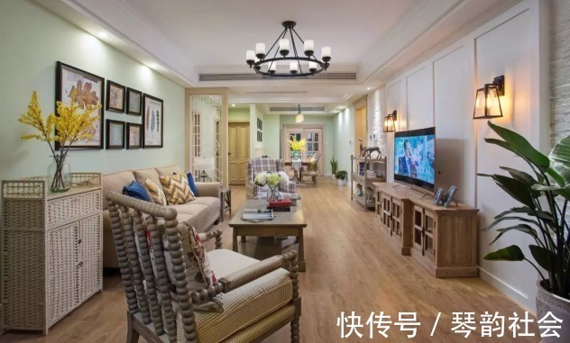 窗帘|刚入住新房不久，朋友天天过来打麻将，真后悔把客厅和阳台打通！