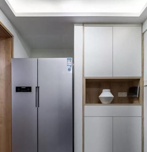 柜子|老婆坚持卧室床头留28cm打柜子,完工太实用了,邻居看完照着装