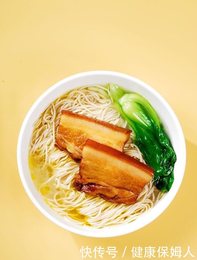 昆明特色小吃——中国十大面条之一,奥灶面