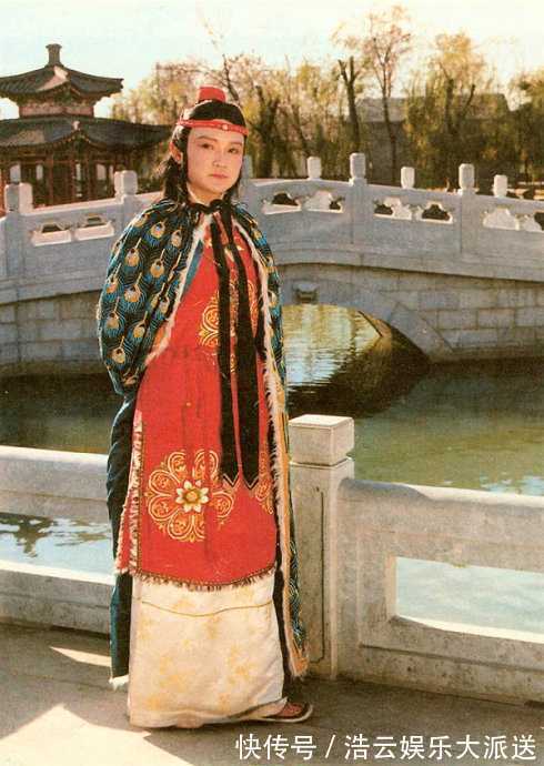 花袭人#花袭人嫁给蒋玉菡后,对贾宝玉有多绝情两处细节揭开她的真面目