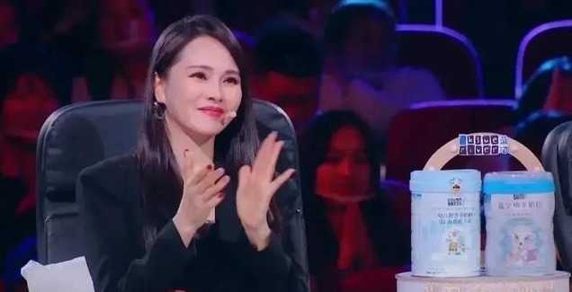 既是歌王也是影帝的谢霆锋,在达人秀中也成了“没见过世面”的人