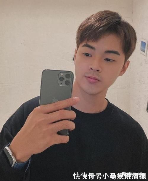 美发室 男生别留“锅盖头”了,试试剪这3款发型,造型简单又帅气