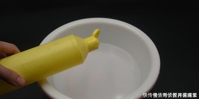 每天用清水洗筷子,比没洗更脏,教你一招,筷子干净又杀菌,真棒