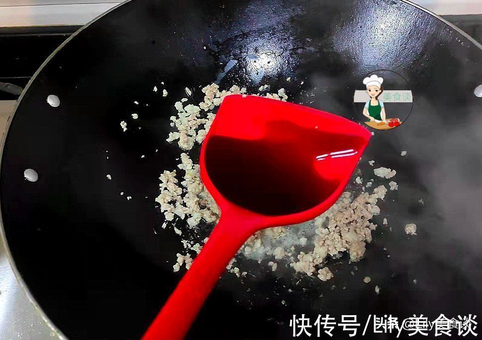 天冷了，这蒸菜多做给孩子吃，蒸一蒸10分钟出锅，鲜香嫩滑好消化