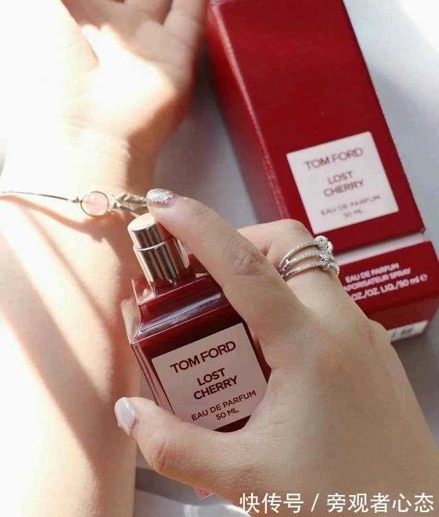 香水|女孩子香水别乱喷,谨记这4点,香味更持久!