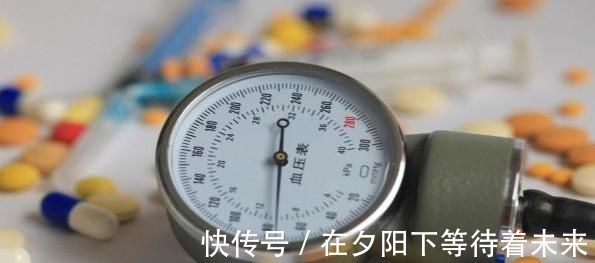 血压|高血压“5种”食物最好不吃，无论你多么喜欢，都要试着忍受！