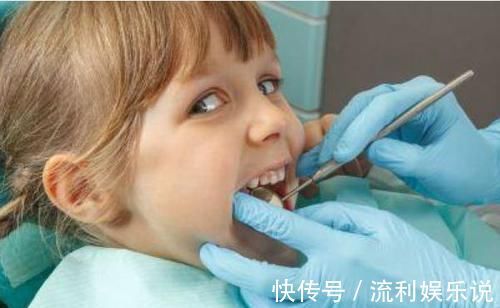 医生|宝宝去幼儿园被说“口臭”,医生从嘴里取出这个,很多孩子都有