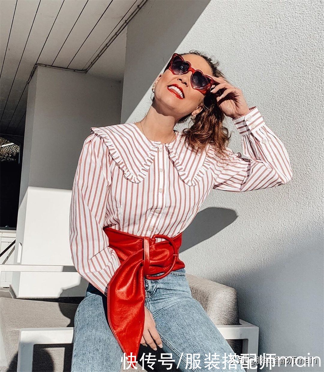 谁穿谁好看的娃娃领衬衫，注意好3个搭配细节，非常提气质