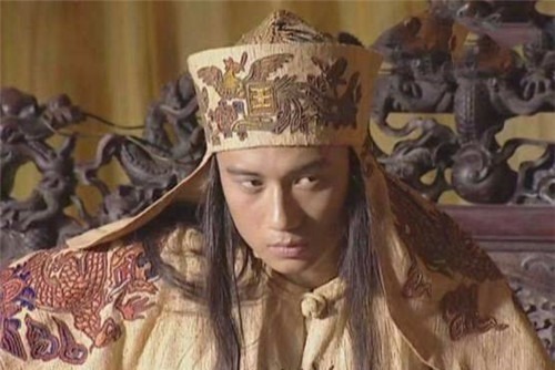 谭绍光|李鸿章亲设“鸿门宴”,八位将军欣然赴宴,筷子没动却已人头落地