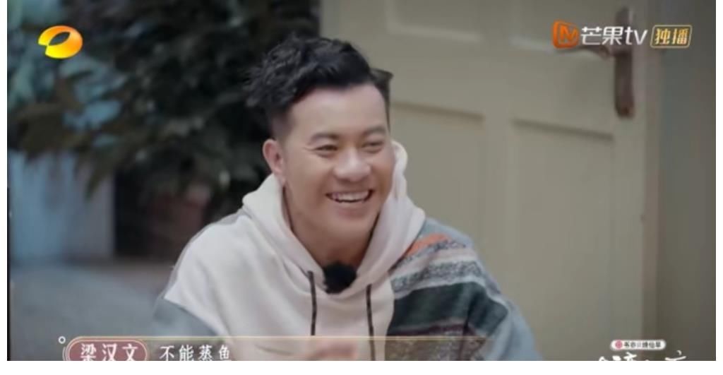 《大灣仔的夜》首播陳小春社恐，謝天華壓力最大，張智霖游刃有余