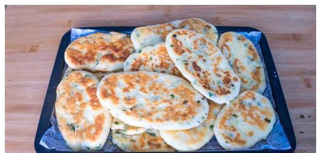 面团|酥到掉渣的葱花酥饼,全程步骤告诉你,想做错都难,再也不用买了