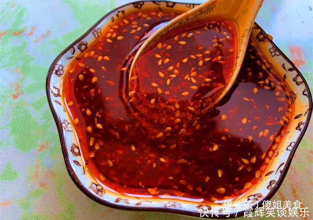 凉拌菜|辣椒油完美版教程,简单3步搞定,夏天再也不用出去买凉拌菜了