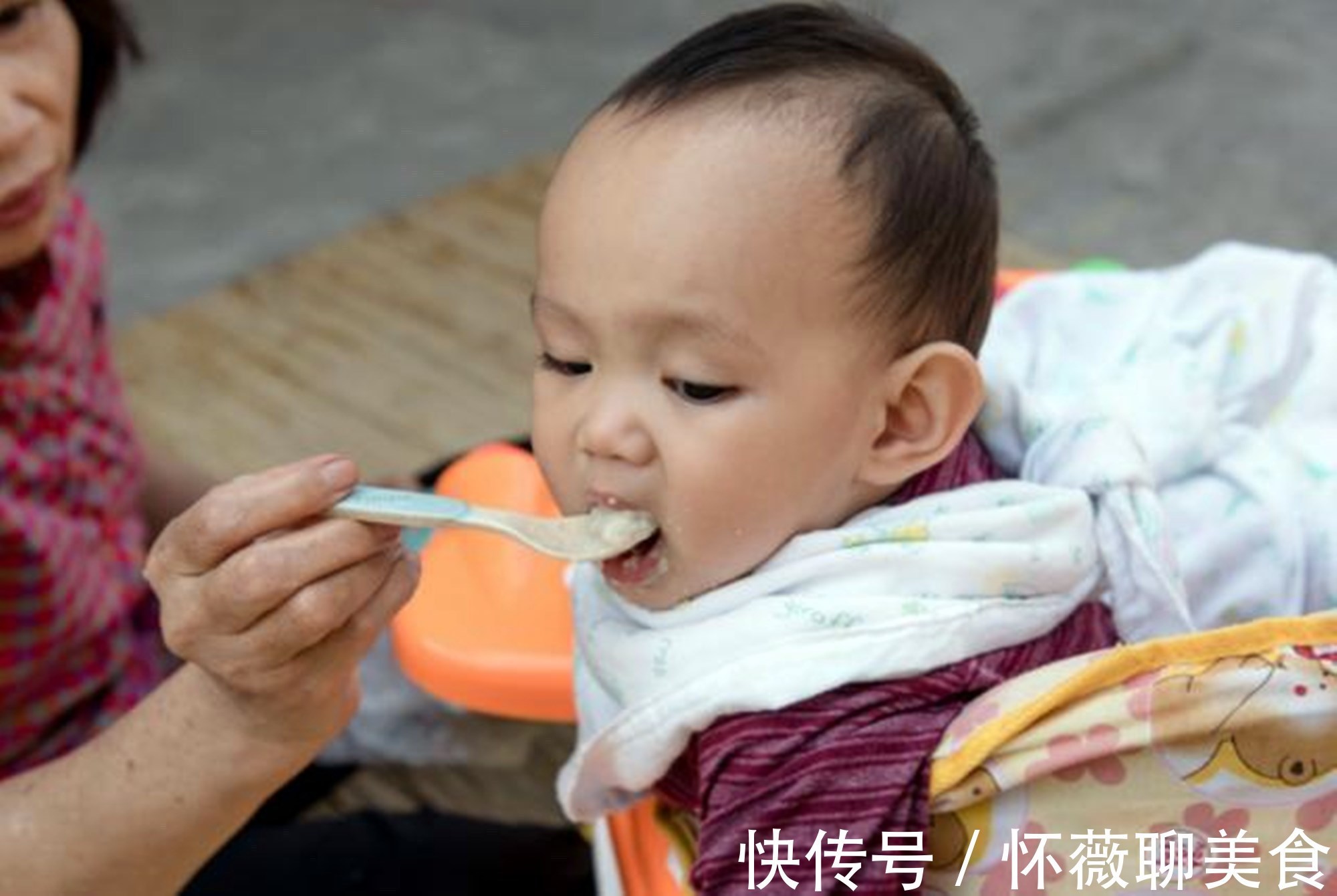 宝妈|儿科医生直言,给宝宝添加辅食有三次机会,抓住一次,受益一生