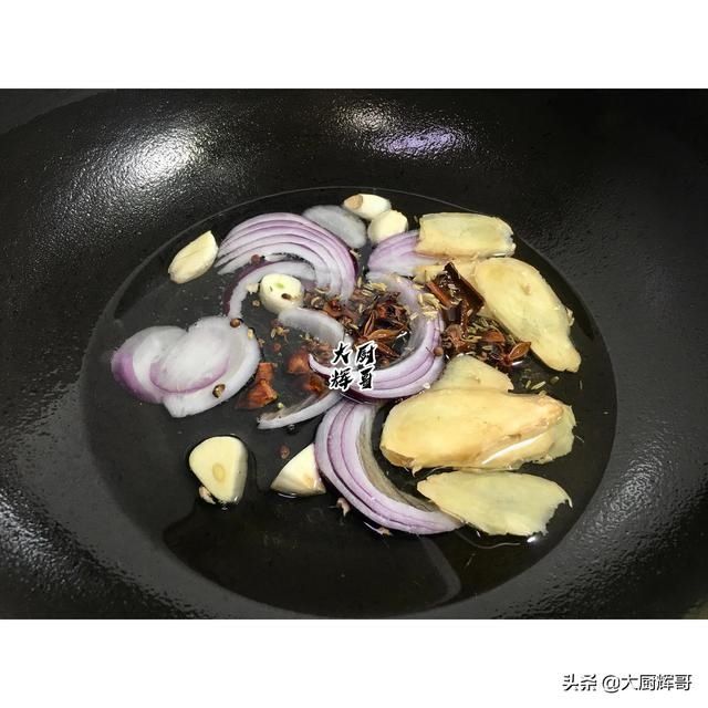  冬季里，这两种食材不要错过，东北人都爱吃，筋道弹牙还营养