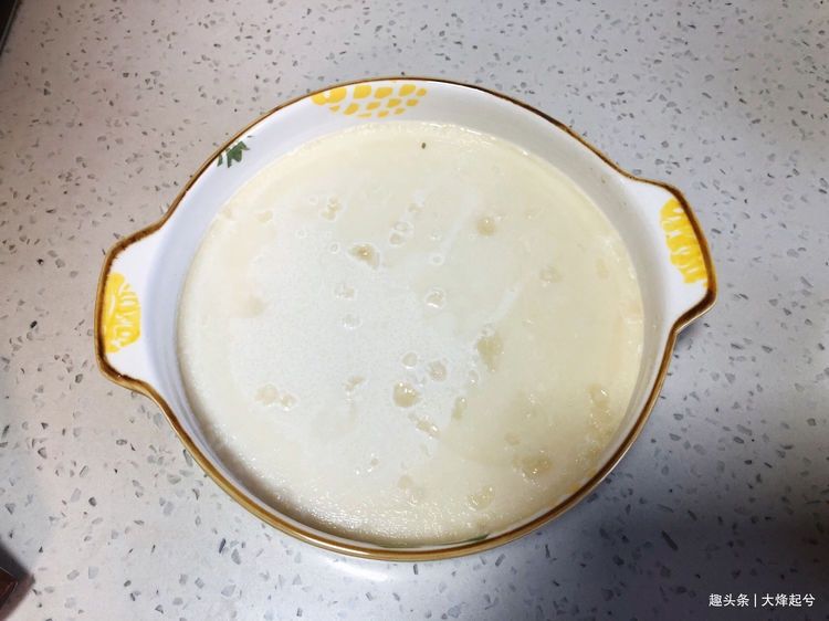 花生糯米糍,我家隔三差五吃一次,做法简单,老少皆宜