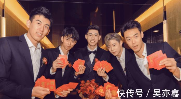 周慧萍|中国男排王牌晒结婚照!妻子:不感谢一下你温柔善良美丽的老婆吗