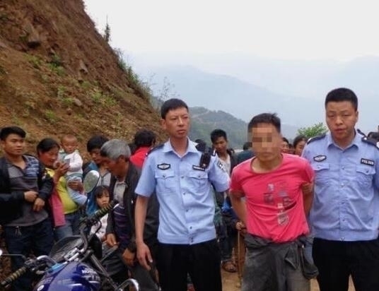 暴雨袭击考古现场,上千件文物遭哄抢,价值3亿的国宝无人要