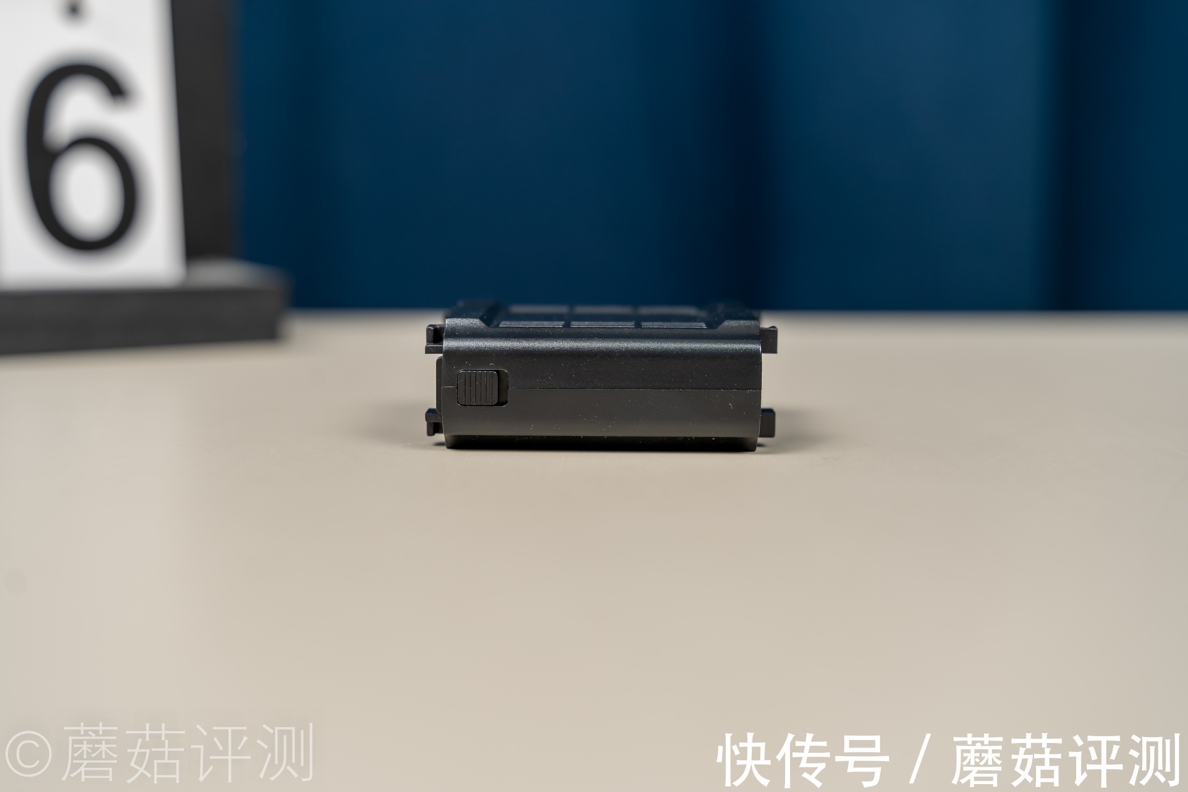 pd|整合模块，充电方便、携带更方便、XTAR SN4数码单反相机充电器 评测