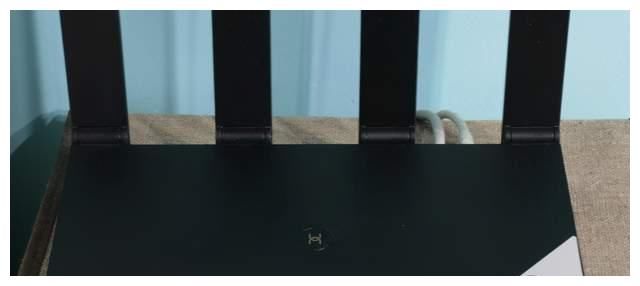 脑洞|香奈儿商标LOGO被诉抄袭中华传统兵器！网友： 脑洞太大！