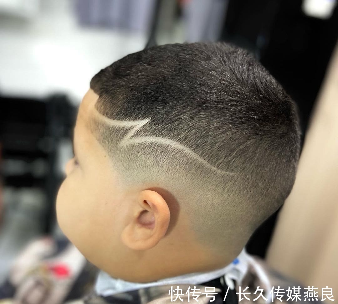 短碎发 小男孩发型别乱选,剪这5种就对了,帅气有型很时尚