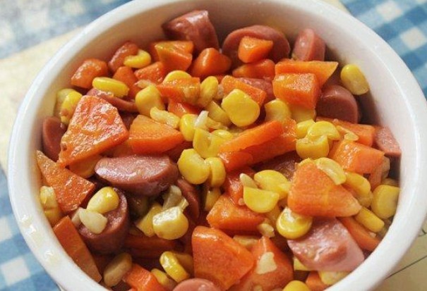 满脸皱纹|女人常吃胡萝卜,子宫越来越干净,不想满脸皱纹可以试试