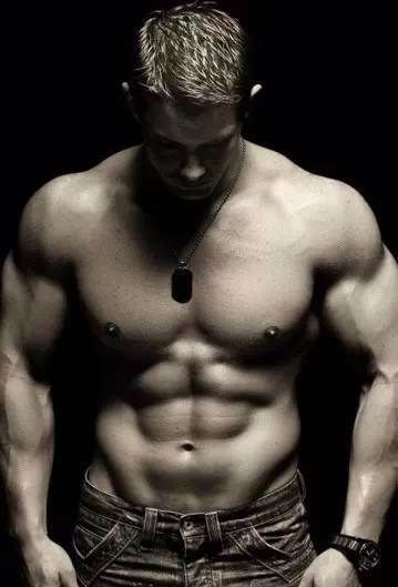 肌肉|练出肌肉有毛用？！能挡子弹吗？