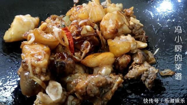 爱吃猪蹄要收藏,教你一个猪肉的家常做法,4斤猪脚不够吃