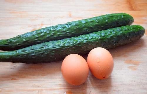 胡萝卜|2根黄瓜，2个鸡蛋，好吃解馋，我家一周吃6次，天天吃不够