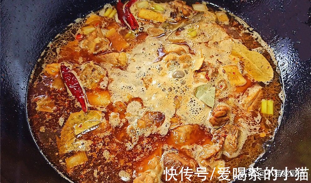 大料|国庆节教你做一个土豆焖鸭肉，成菜味道香而不腻，不错的下酒菜