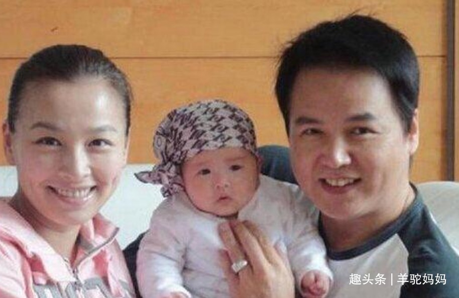 双眼皮|爸爸身上这3个特征只“传女不传男”,看到第一条,有点心疼女儿