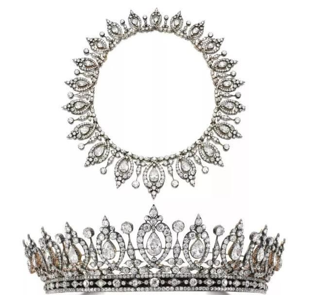 “冠冕”与“皇冠”有什么不同28顶古董冠冕,讲述欧洲贵族头顶上的百年奢华