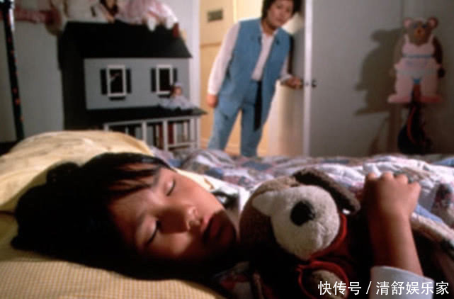 电子产品|睡觉身边勿放3东西,儿科医生:怪不得早上老咳嗽,纠正来的及!