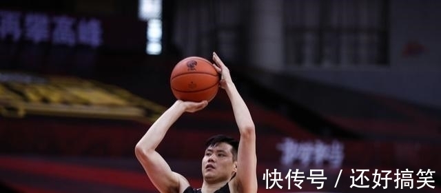贺天举|正式确定！CBA淘汰19名球员，姚明拒绝球场混子