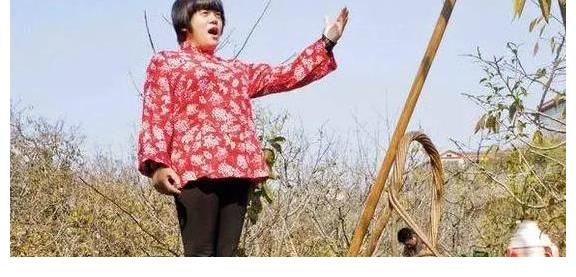 “山楂妹”张月乔,凭星光大道爆红,为何走红后却拒认亲生父母?